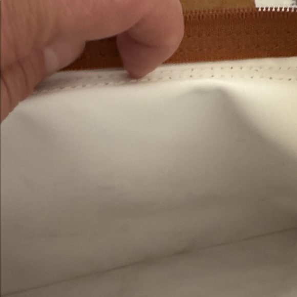 Longchamp Elegant Brown Tote Bag - Picture 5 of 8